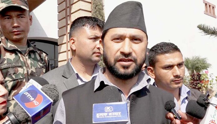 Rabi-Lamichine-samsada