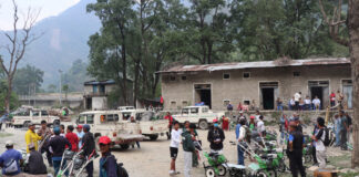 म्याग्दी मंगलाका किसानलाई कृषि औजार वितरण