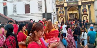 साउनको पहिलो सोमबार पशुपतिमा भक्तजनहरुको अपार घुइँचोः सदस्य सचिव र्तिथश्रेष्ठ