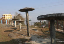 पर्यटक आकर्षित गर्दै तेह्रथुमको छातेढुंगा